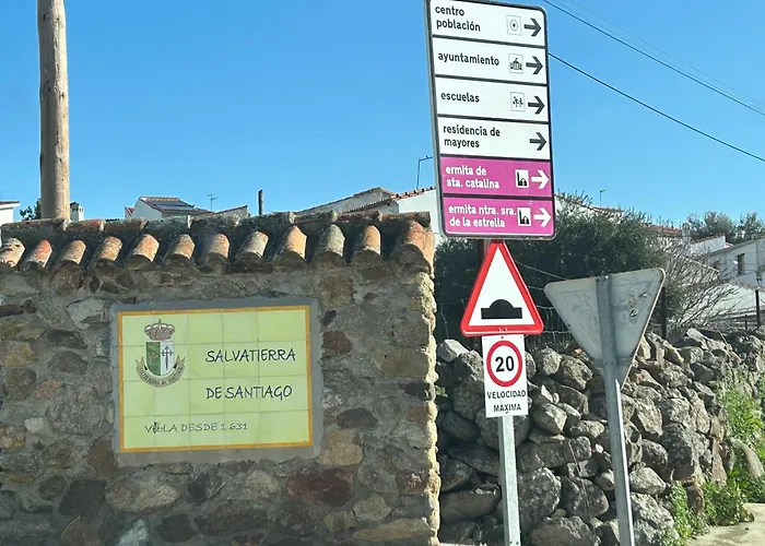 La Manzanilla Salvatierra de Santiago